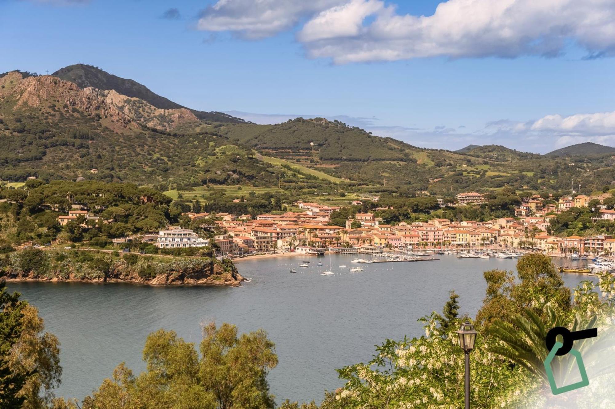 Hotiday Room Collection - Porto Azzurro Capoliveri  Esterno foto